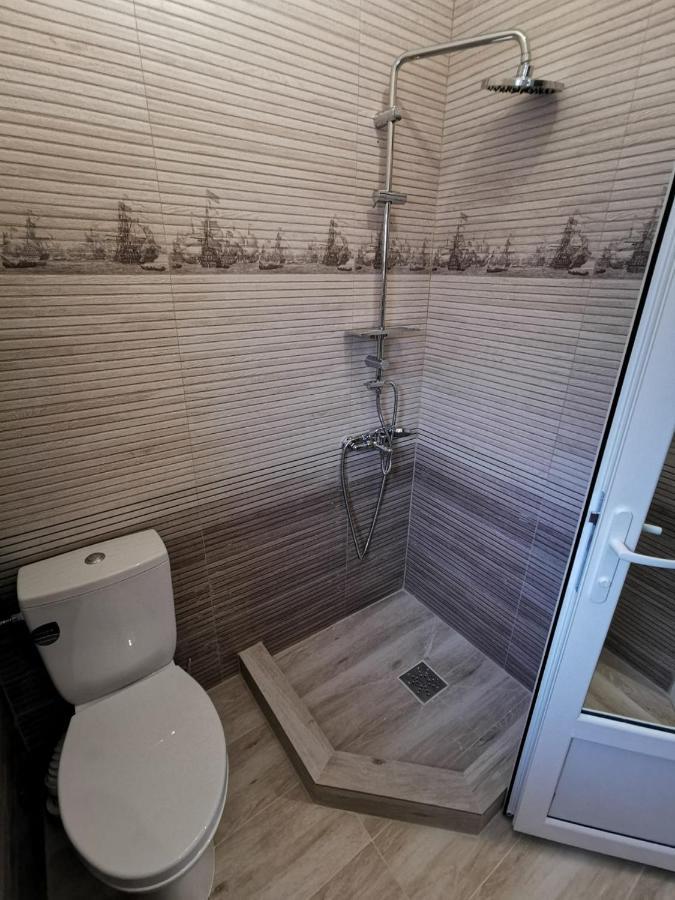 Zapp House Hotel Costinesti Bagian luar foto